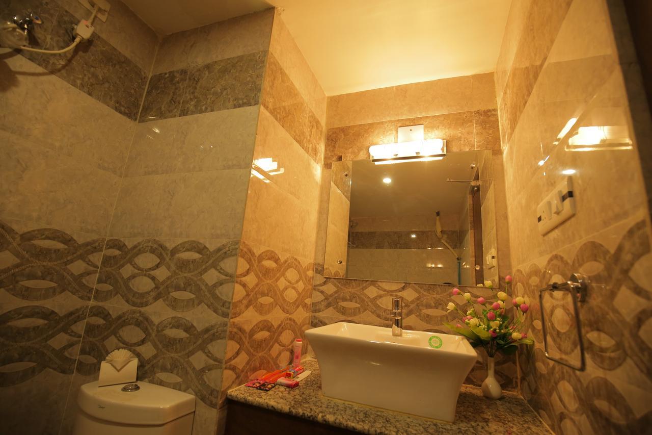 Balaji International 4*